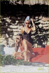 AVICII Invector AVICII Invector