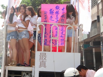 七年情深無(wú)果，男友把我婚禮方案送給白月光，我患癌后他卻發(fā)瘋了