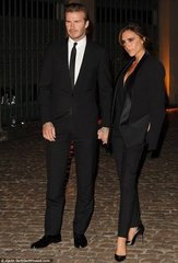 夏季穿搭原來如此簡單！多穿T恤、多穿藍色，清爽舒適又大方